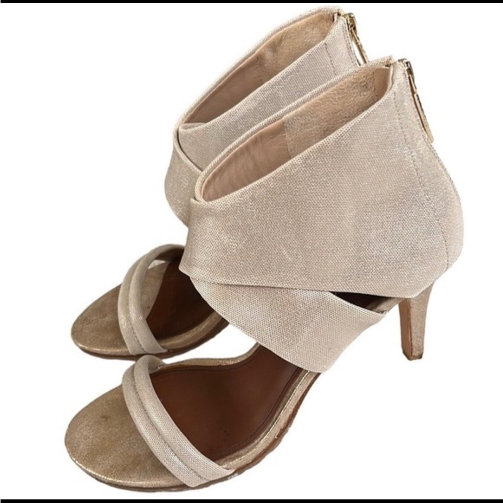 Donald J Pliner Tilly Elegant Cream High Heels
